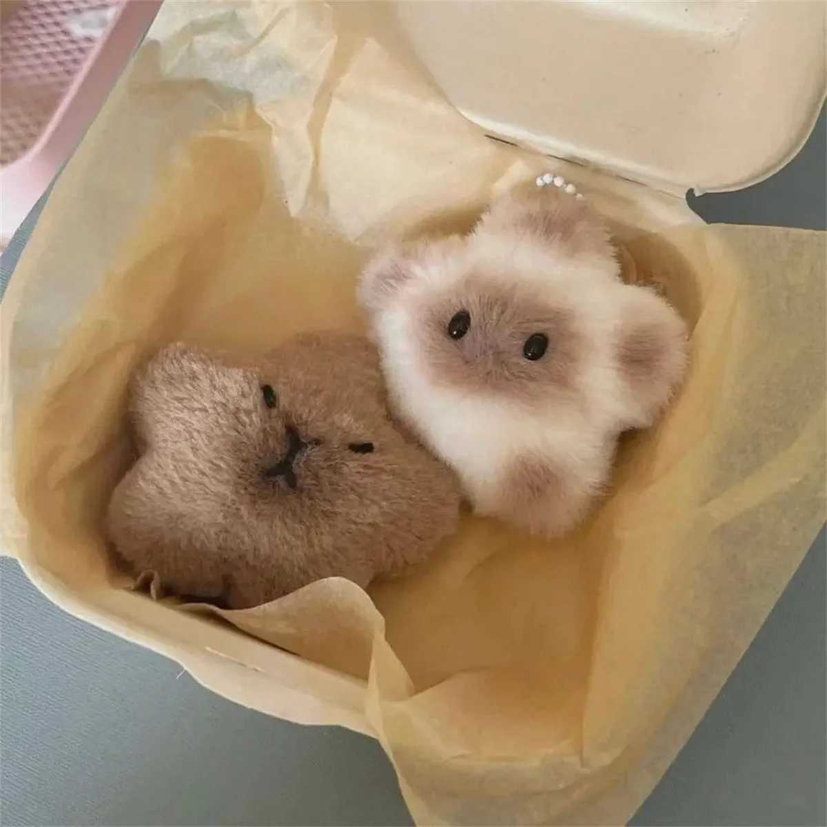 Cartoon Squeeze Capybara Plush Keychain Kawaii Plush Fill Soft Siamese Cat Keyring Toy Squeeze Capibara Doll Children W250411