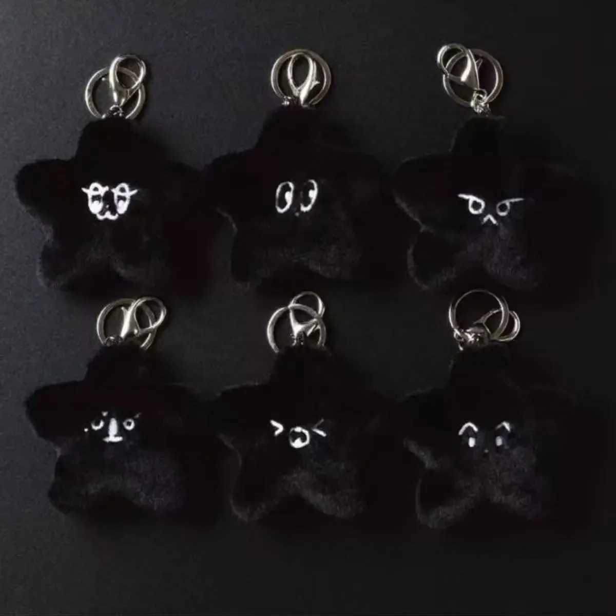 MARK DoYOUNG HAECHAN TAEYONG keychain black glowing pentagonal heart-shaped plush pendant suitable for fan gifts W250411