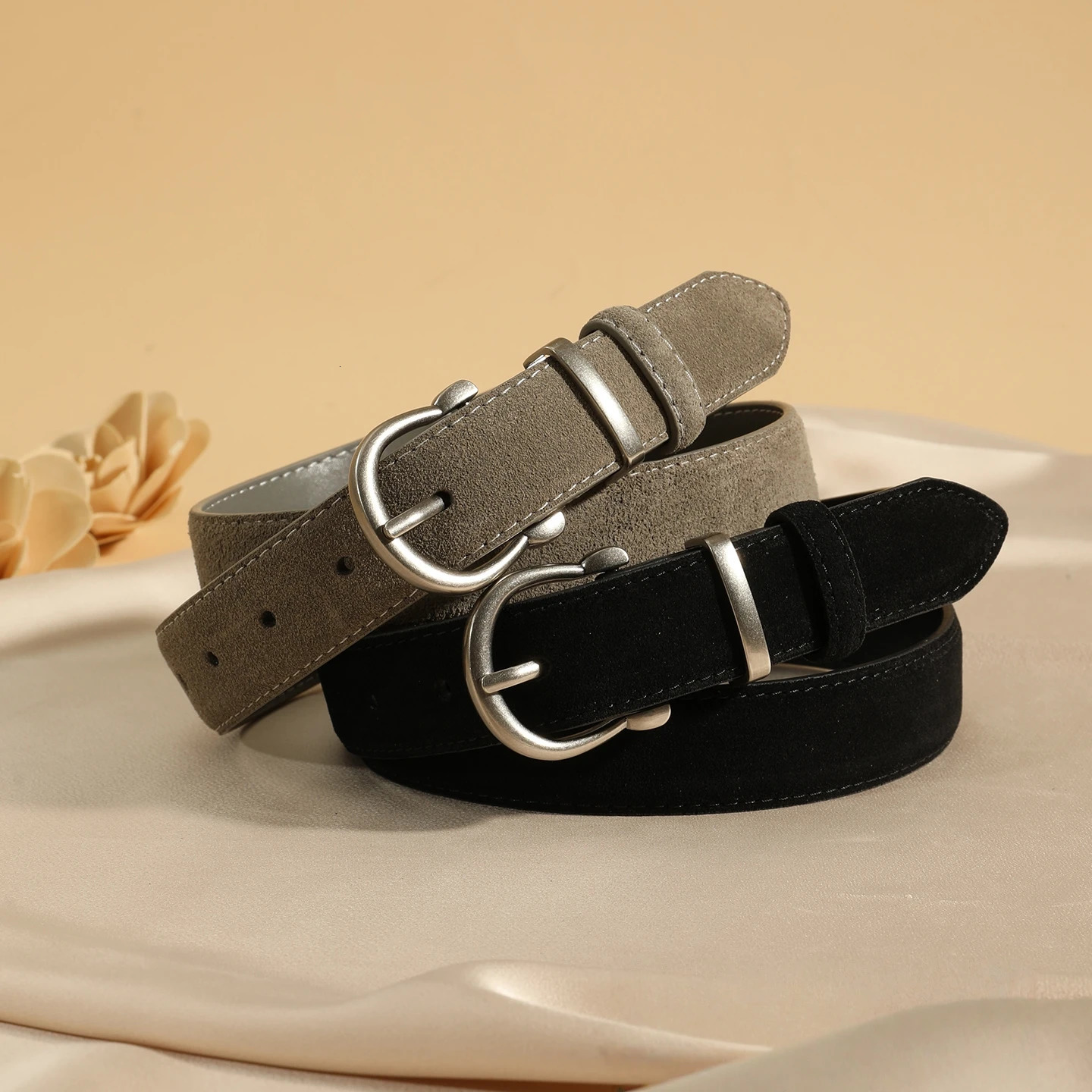Fashion Suede Leather Belt for Women Adjustable Stylish Belts with Vintage Alloy Buckle Waistband for Jeans and Dress 251110