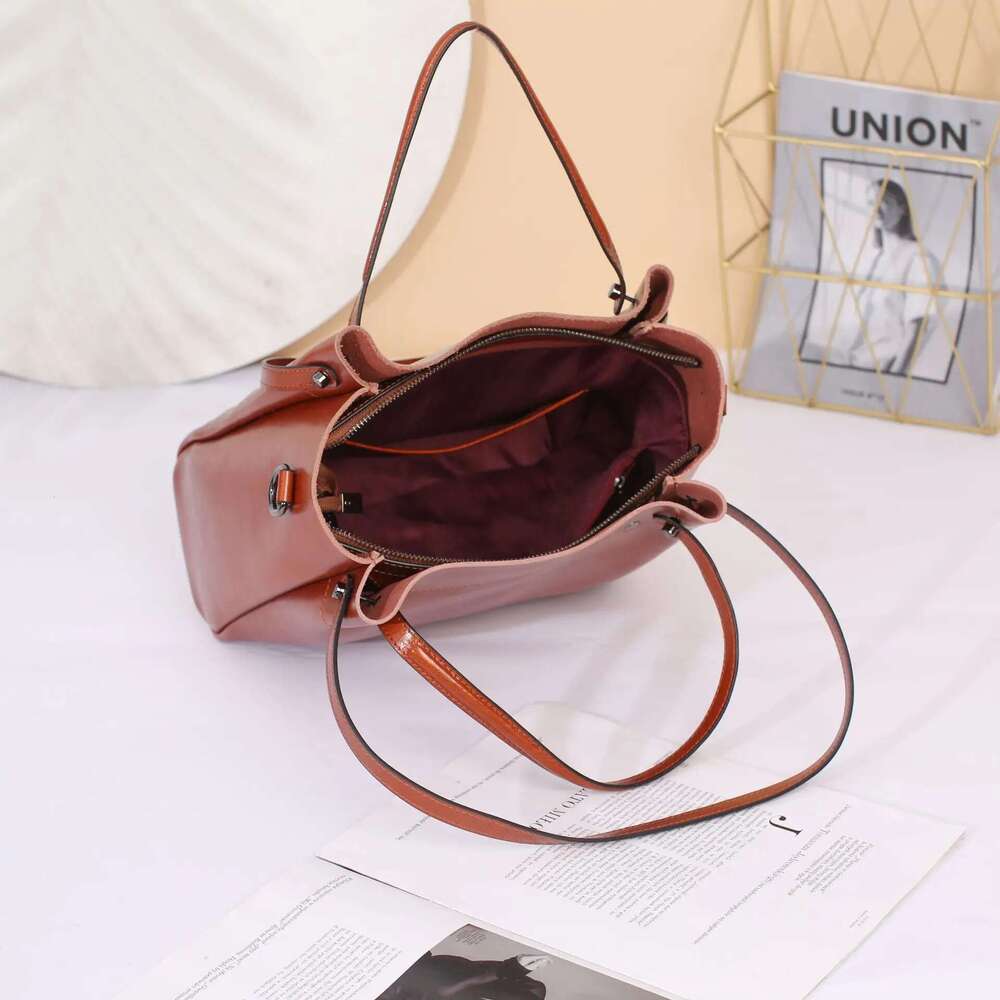 One-Shoulder Large Casual Tote Fashion Messenger Cowhide Leather Women's Bag Large-Capacity Ladies Handbag Bucket High Quality