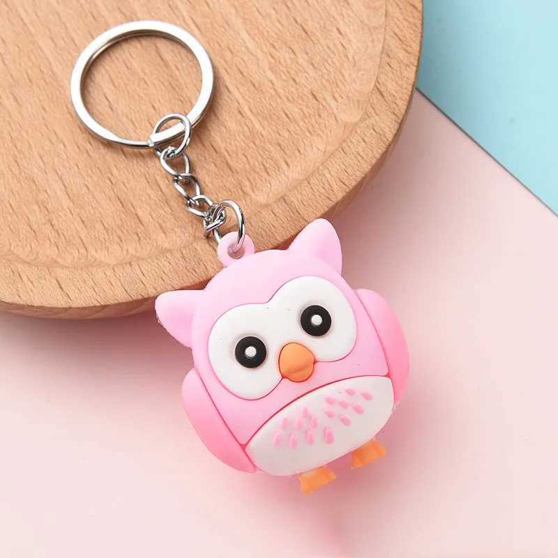 New cartoon owl keychain pendant small animal keychain car keychain activity small gift accessories W250411