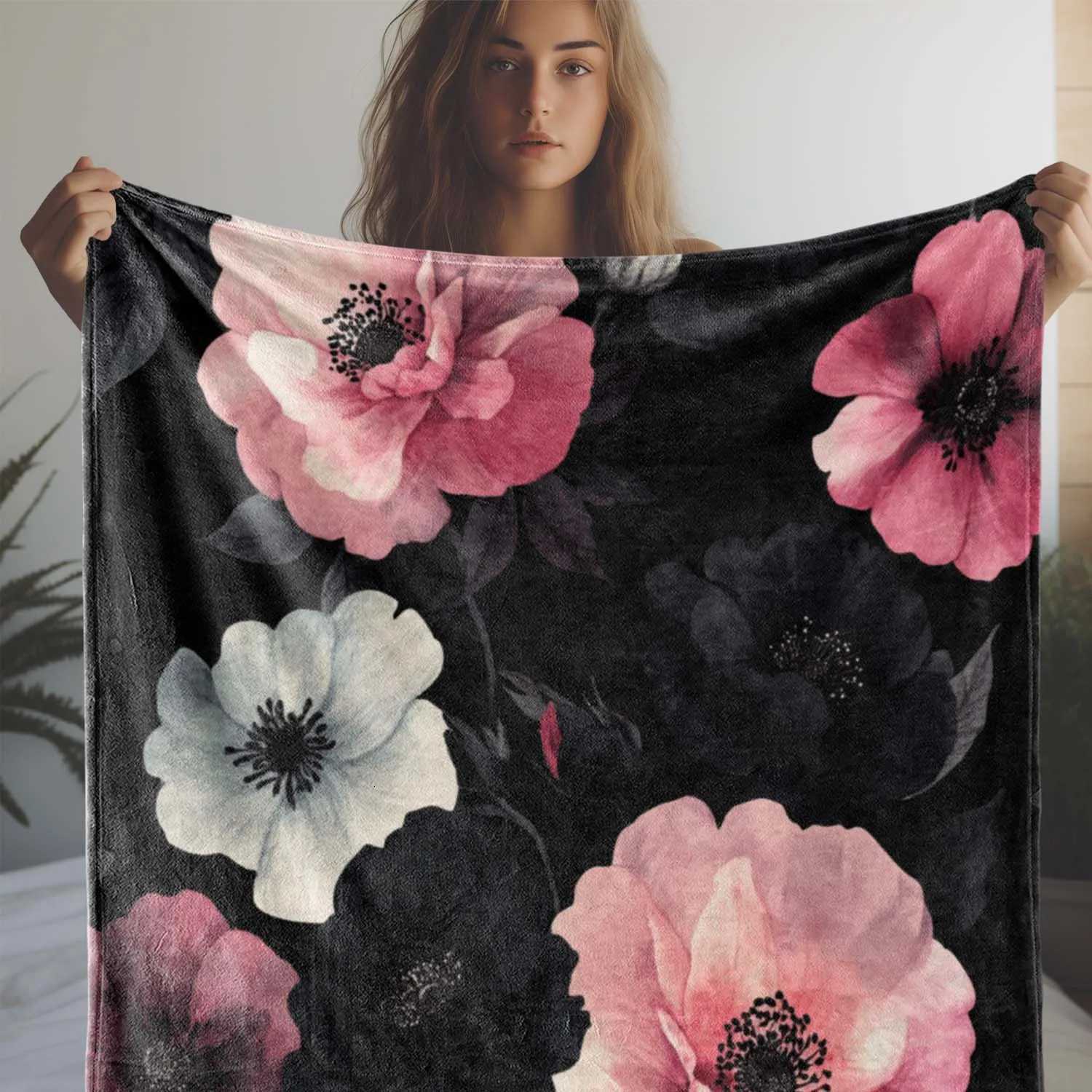 Cozy Vintage Floral Flannel Throw Blanket - Soft Warm Versatile for Couch Bed Car Office Camping All-Season Gift Idea C251111