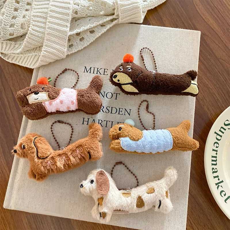 Kavay Dog Sausage Plush Keychain Cartoon Puppy Filled Keychain Cute Keyholder Pendant Bag Hanging Decoration Couple Gift W250411