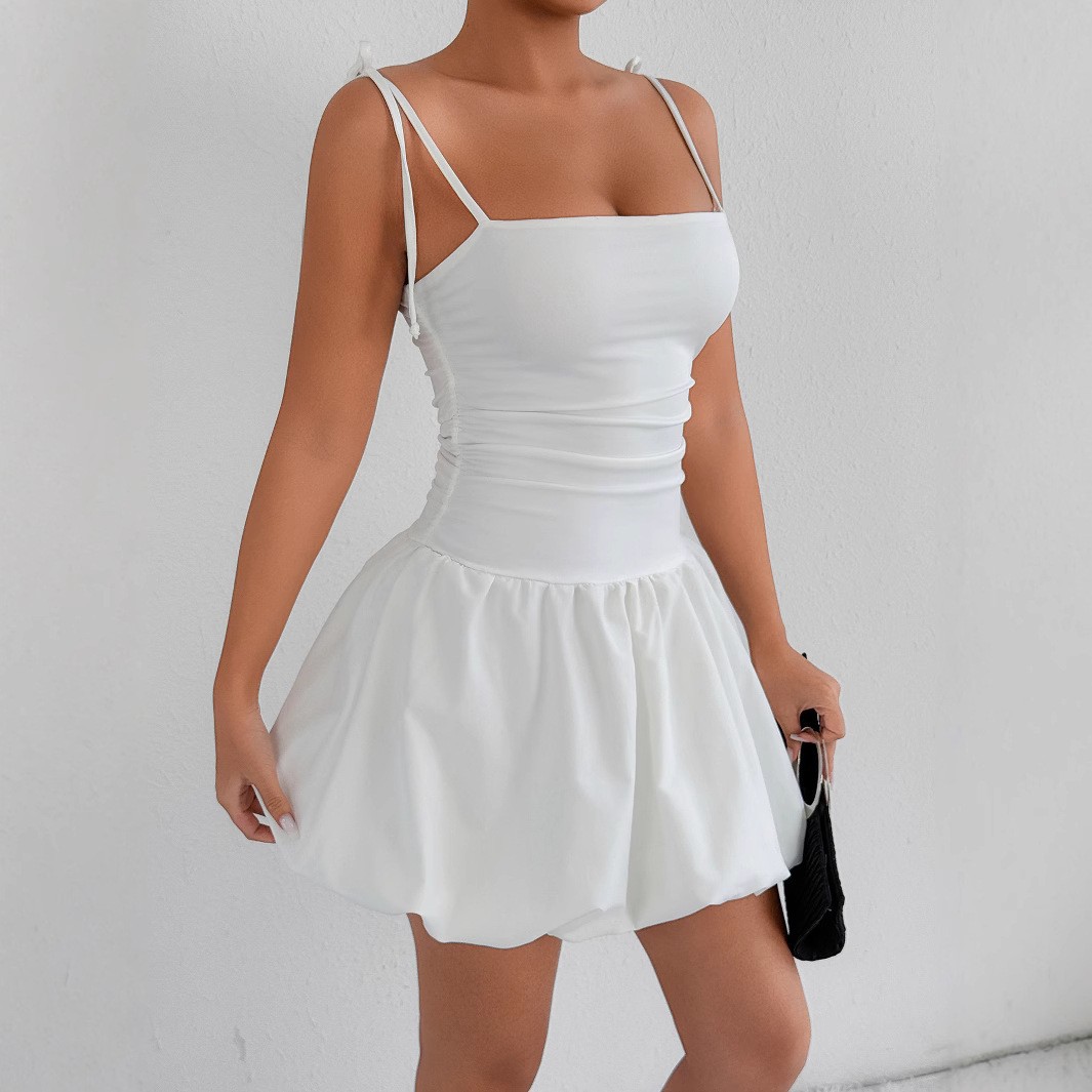 D48Chic European and American Inspired Sexy Tube Top Short Dress with Sleek Suspenders