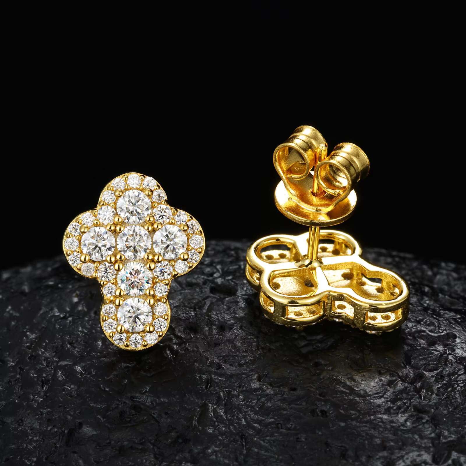 925 Sterling Silver Unisex Hip Hop Jewelry VVS D Moissanite Cross Earrings Iced Out Studs for Weddings Parties Silver Plated