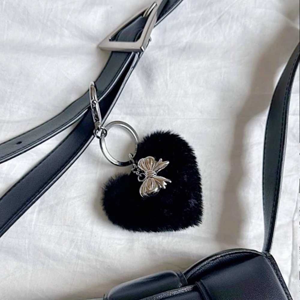 Y2K silver bow hair heart-shaped charm keychain fluffy plush heart-shaped pendant backpack pendant decoration car keychain W250411