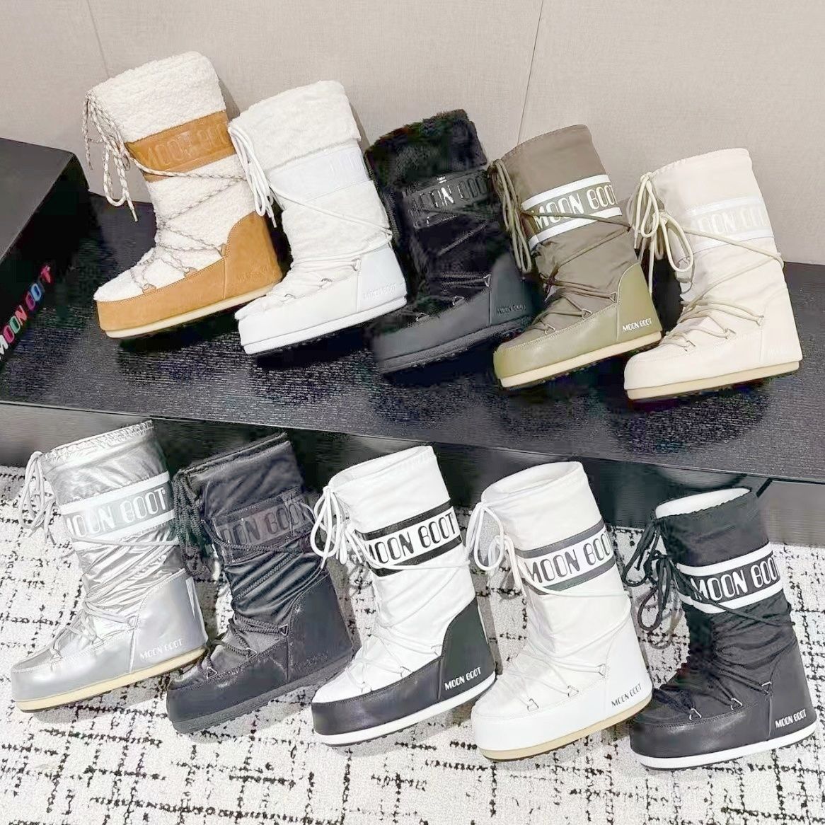 Luxury Black White Womens Designer moonboots Furry designer womens Mini ankle Boots Fur booties Winter Fluffy snow boots Combat boots Outdoo L251118U20S