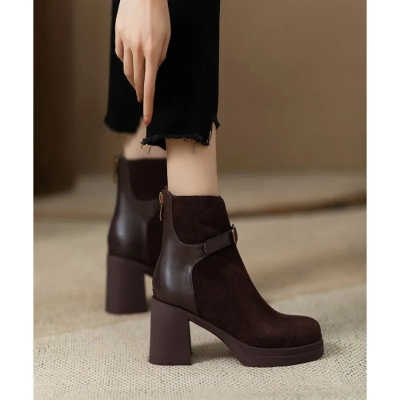 Comfortable Leather Thick Bottom Rough Heel Spliced Tube Fashion Boots Womens Autumn/winter Style Zipper Matte Heel Boots 251110