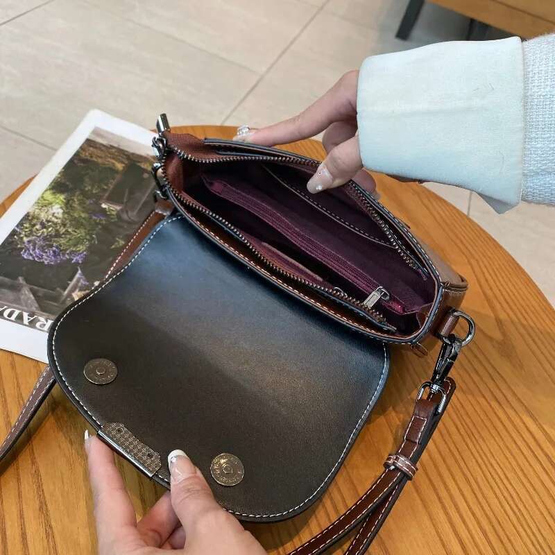Summer Lightweight Messenger Oil Wax Skin Leather Shoulder Crossbody Bag High Quality Cowhide Casual Women's Handbag