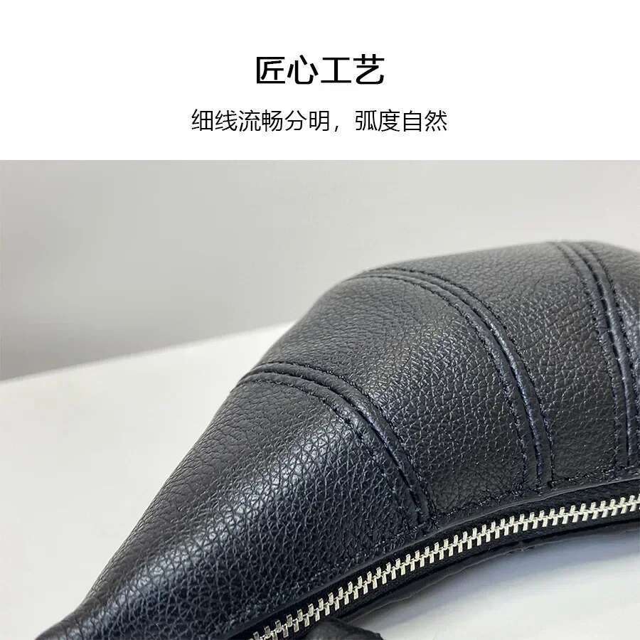 Original Design Mini Calfskin Croissant Ladies Fashion Key Card Bag Crossbody Coin Purse