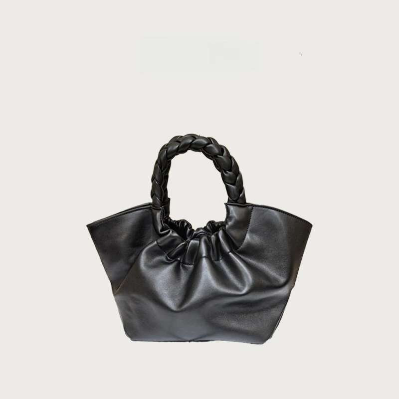 Women's Bags Niche British Retro Leather Woven Handbag, Commuting Cloud Bag, Casual Shoulder Bag