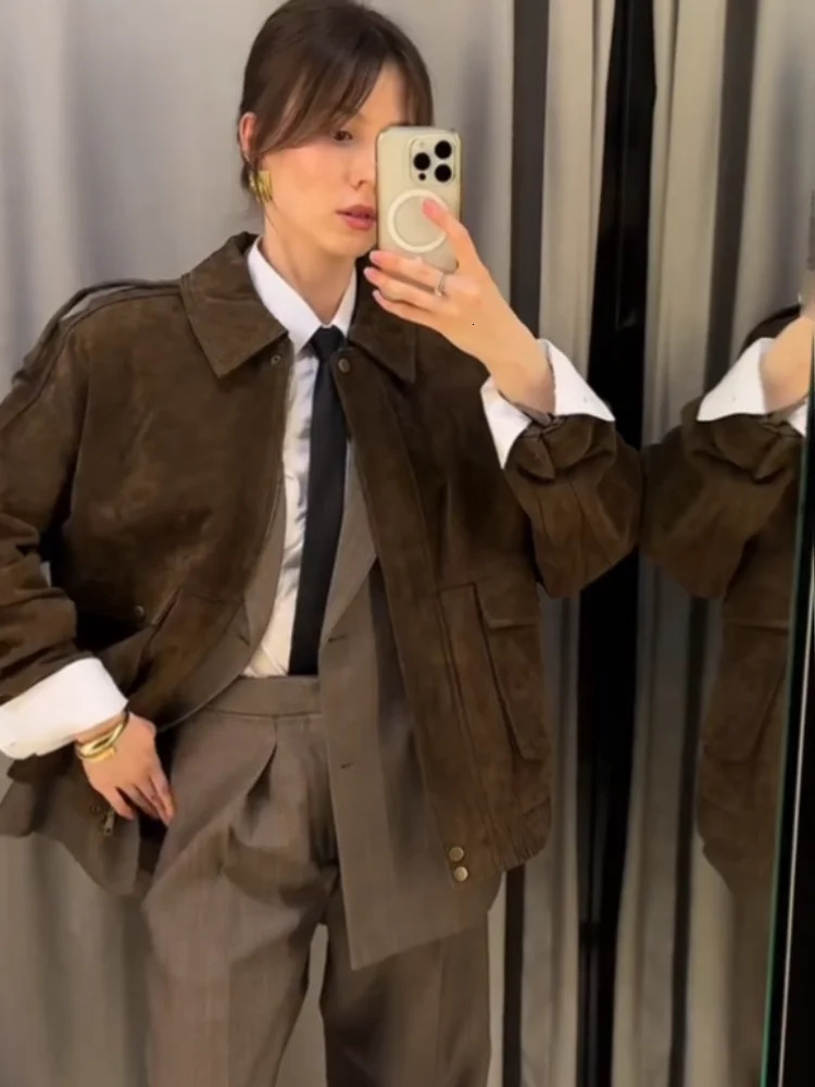 Fashion Brown Suede Bomber Jacket Women Elegant Zipper Lapel Long Sleeve Short Coats Female Vintage Street Chic Lady Outerwear 251106