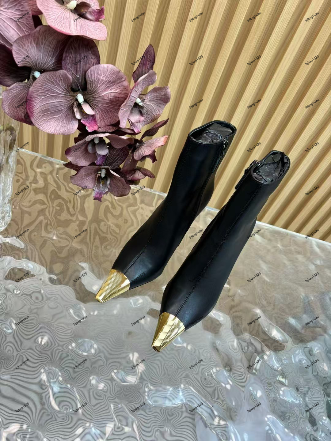 10A Top Quality Elegant, Fashionable, Luxurious, Generous, Versatile Women's Boots