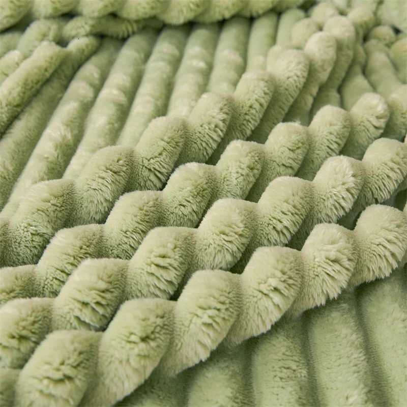 Light Luxury Solid Color Multifunctional Rabbit Velvet Blanket Winter Thick Warm Flannel Used for Bedroom Living Room Blanket C251111