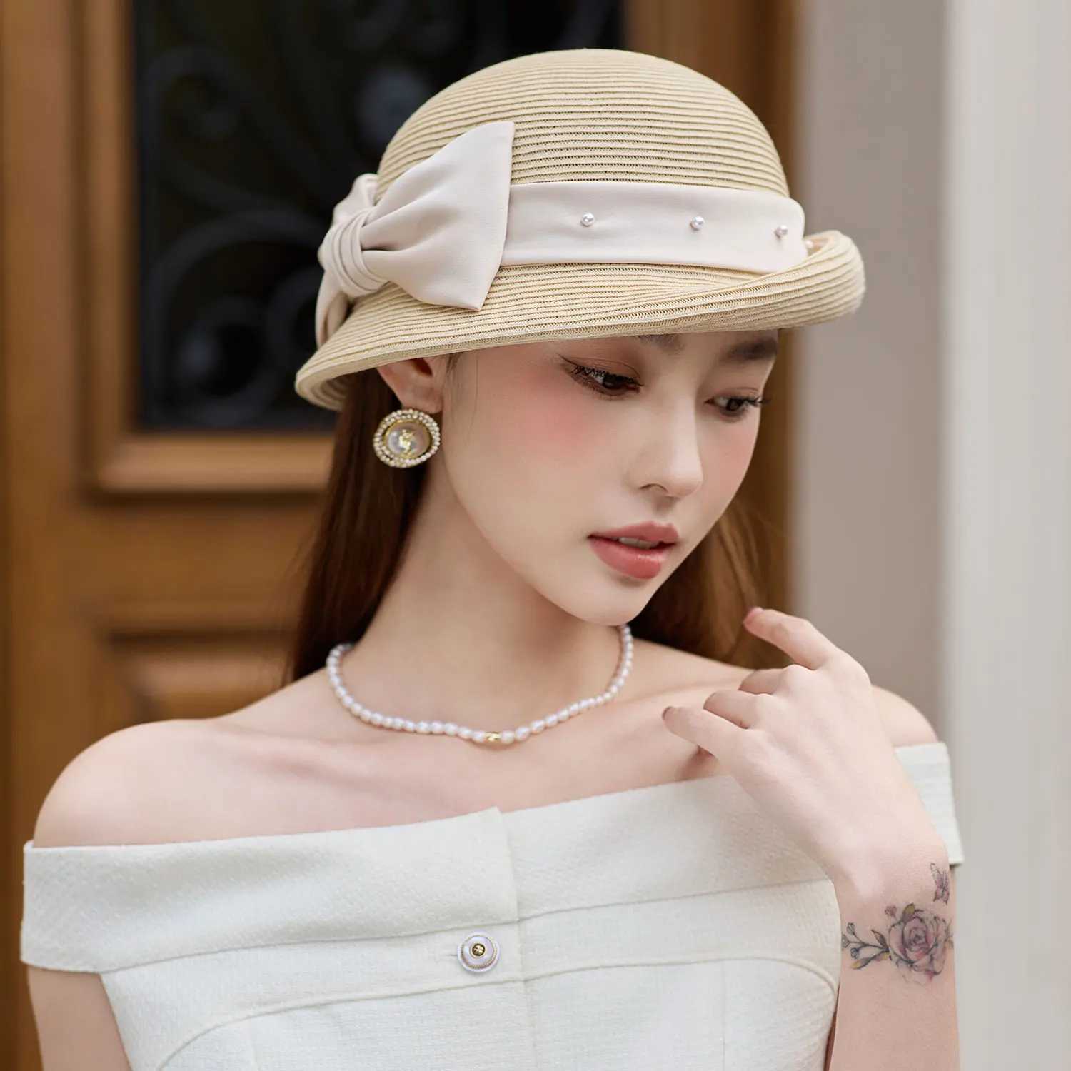 Handwoven Silk and linen Decoration Natural Grass 100% linen Straw Hat Vacation Sunscreen Pearl Sunshade Beach Hat Bow Sun VisorC250411