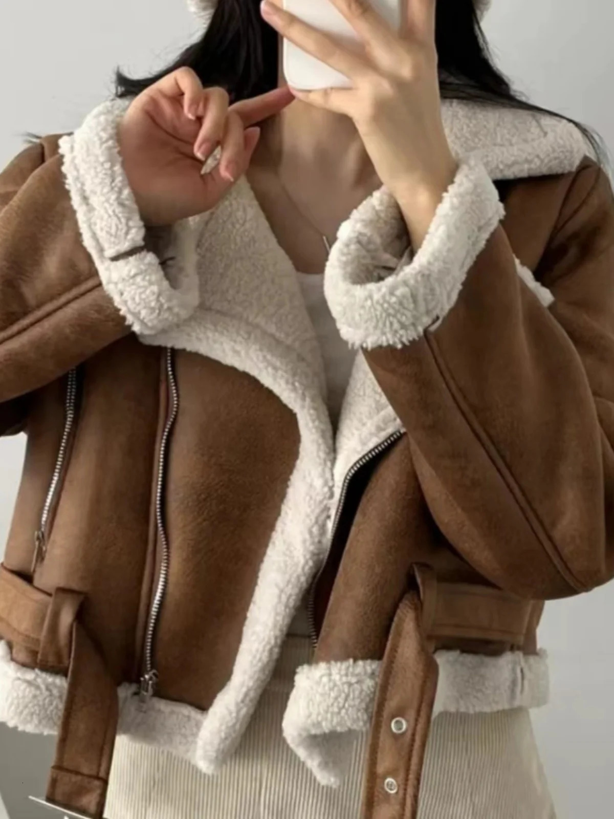 Korean Sle ort Biker Jaet Lamb Fur Lined Faux Suede Thiened Winter Coat Womens Faion Trend 251106