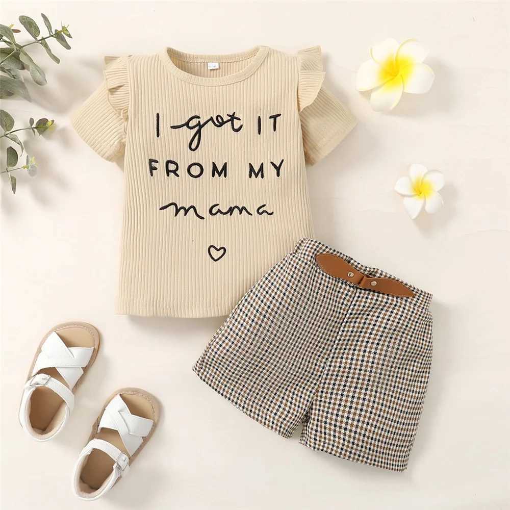 2PCS childrens girls clothing set with letter printing short sleeved top and checkered short sleeved summer childrens girls fashion set for 1-6 years 
