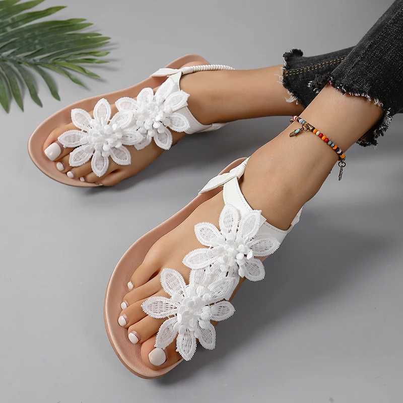 Fi White Flower Sandals Womens Pinch Toe Sandals Flat Shoes Womens Summer Casual Shoes Bohemian Flower Skating Beach Womens ShoesXJ250410