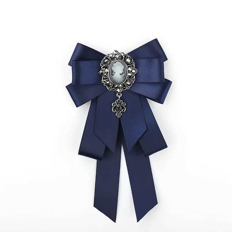 Luxury Retro Handmade Fabric Bow Brooch Ribbon Rhinestone Bowknot Necktie Lapel Pins Men Suit Shirt Collar Wedding Party Jewelry Gifts Y251111