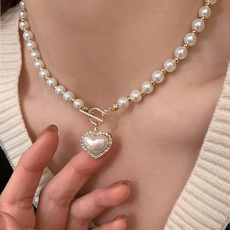 Elegant Pearl Necklace For Women Heart Pendant Necklaces Luxury Imitation Pearls Chain Necklaces Korean Jewelry Girls Gifts
