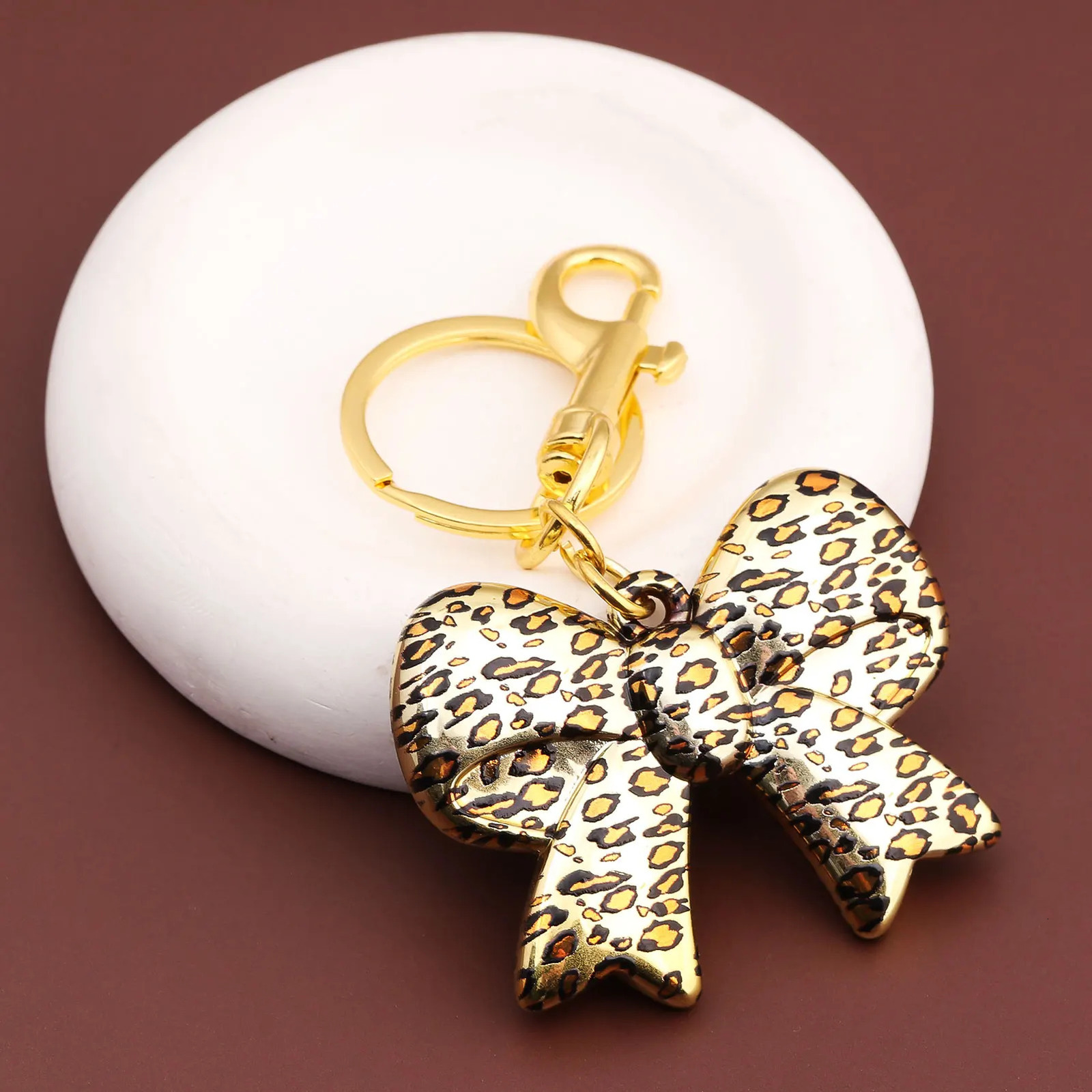 Womens Bag Pendant Leopard Print Bow Heart Keychain Zinc Alloy Pendant Men And Women Jewelry Bag Accessories Gift 251110