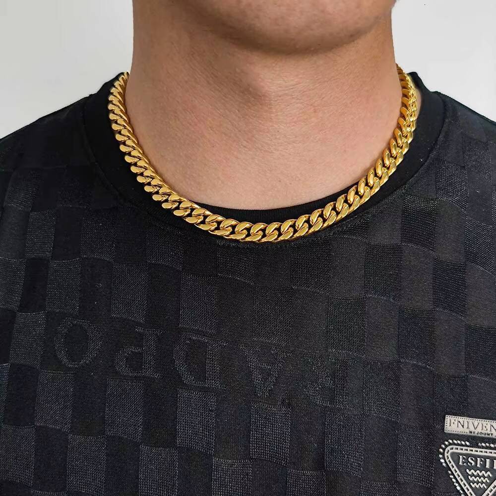 Hip Hop High Polished Stainless Steel Four Sided Grinding Cuban Chain Titanium Steel Spring Clasp Necklaces Fine Jewelry