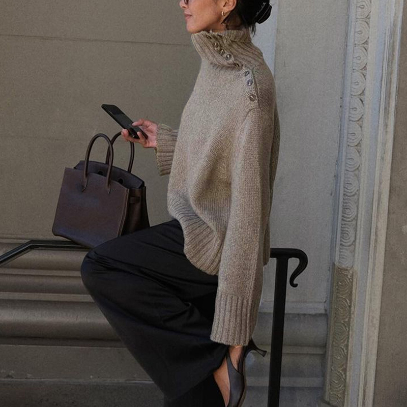 Women's solid-color tops, long-sleeved pullovers with turned-up collars, asymmetrical collars with buttons, casual streetwear St. Patrick's 