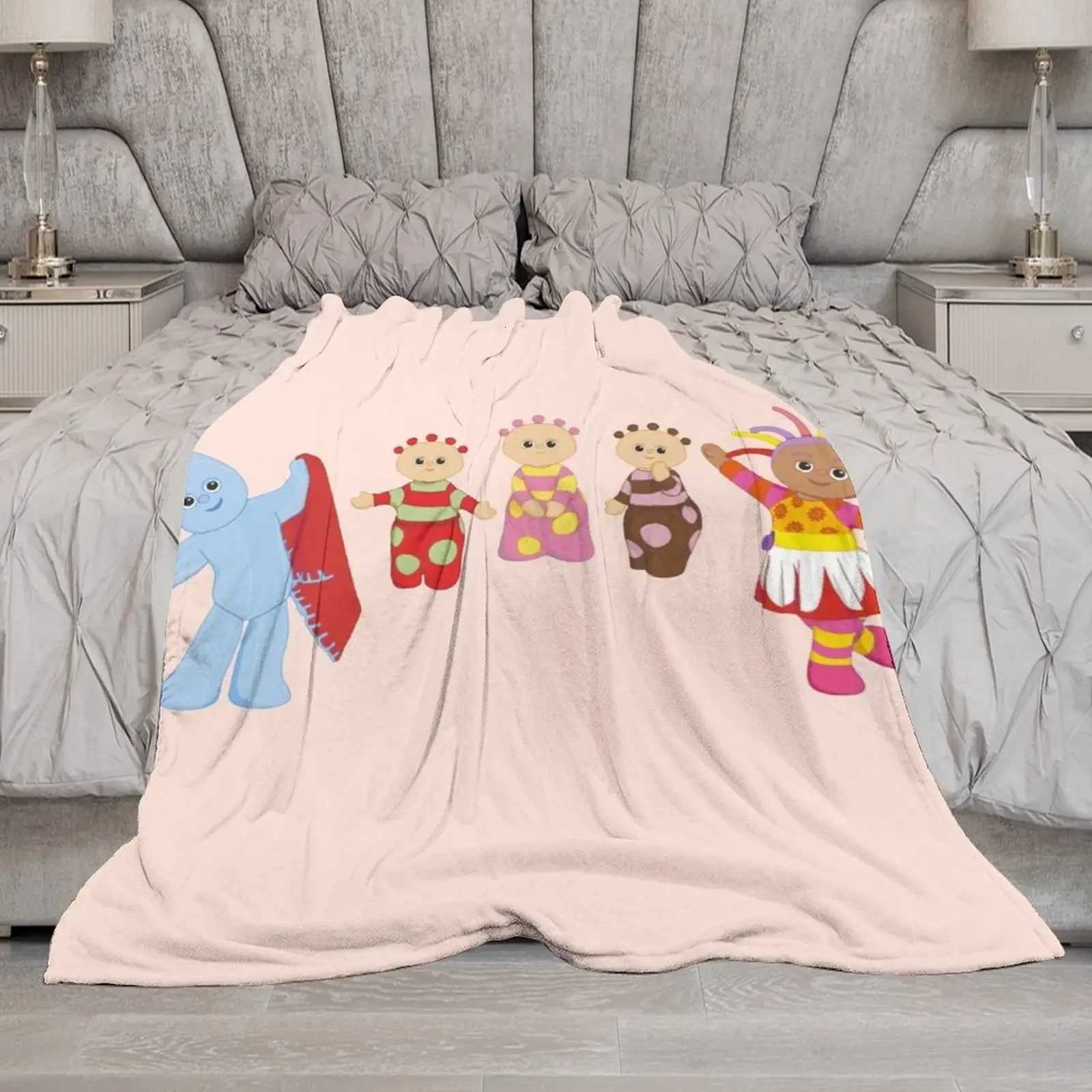 In the night garden Throw Blanket Fluffy Shaggy Blanket Loose Blanket Thermal Blankets For Travel Blankets For Baby C251111