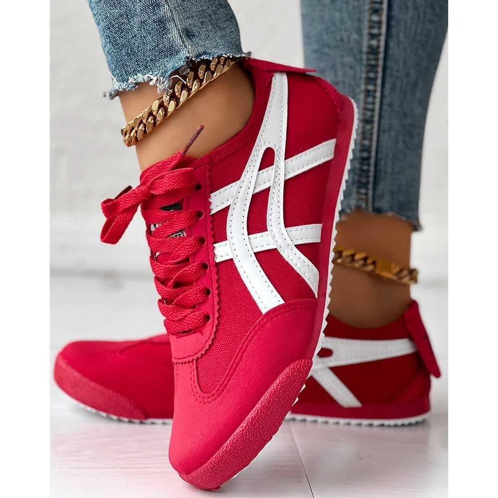 Womens eyeliner round toe CAP color lock sneaker autumn womens casual day flat shoes Korean spring autumn M250411