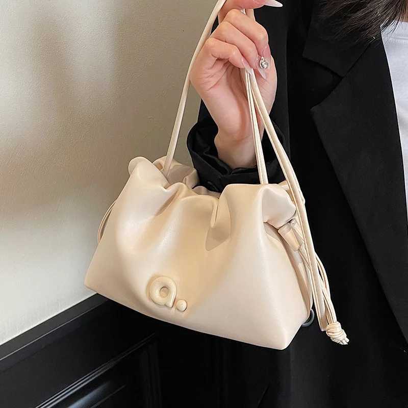 Versatile Crossbody Bag for Women Shoulder Bags Cloud Drawstring Purse and Handbags Designer Bags Bolsos De Mujer T251110