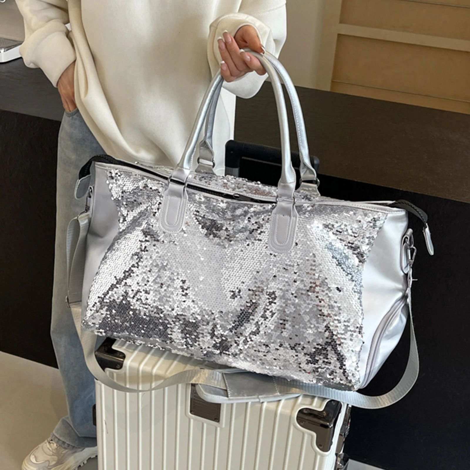 women Sequin Travel Bag with Shoes Compartment Overnight Travel Duffel Trendy Shoulder tote bags 251110