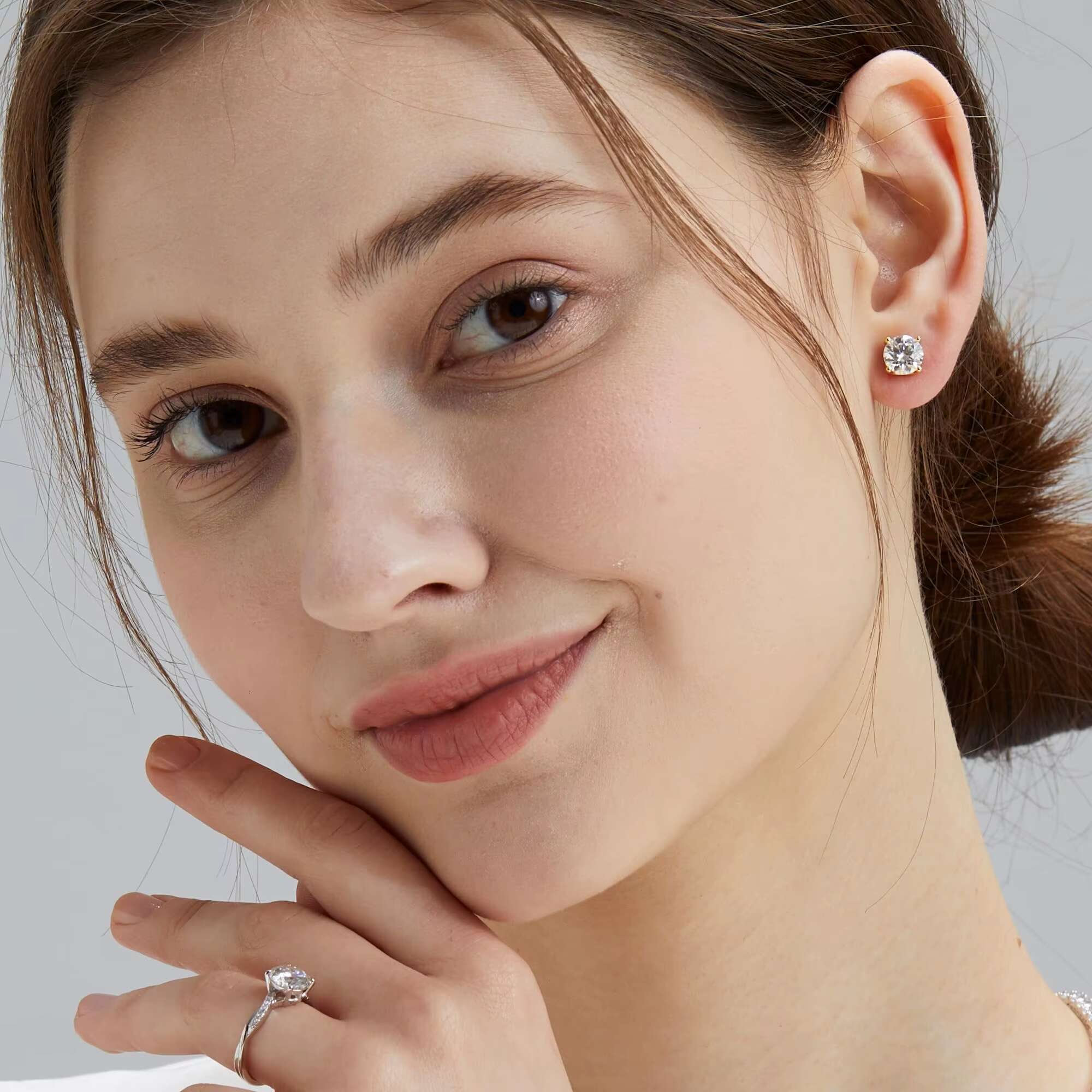 Sleek Design Brilliant Diamonds Stud 1.0ct 2.0ct 4-Prong Jewelry Timeless 18K White Gold IGI Certified Lab-Grown Diamond Earring