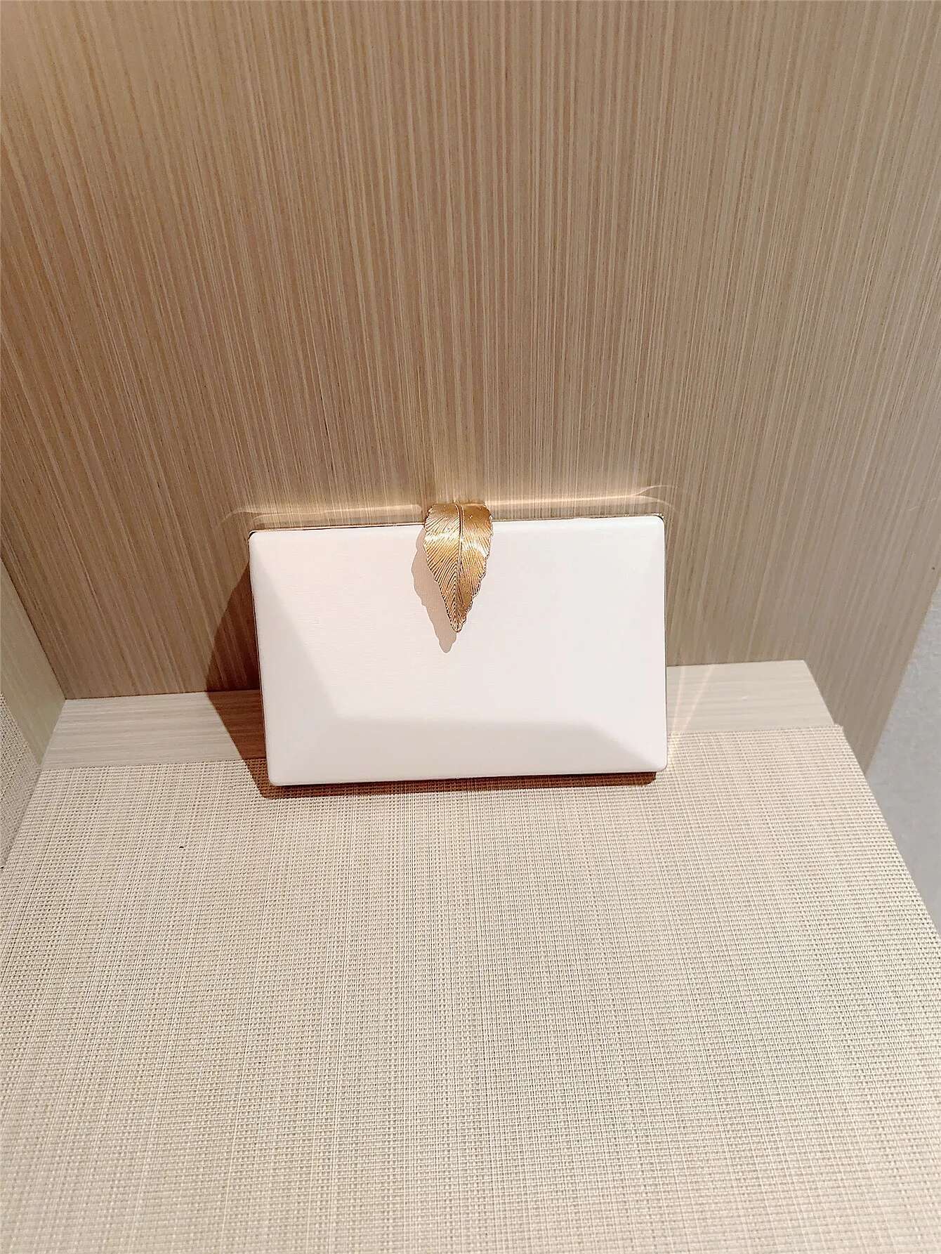 European And American Fashionable Dinner Metal Leaf Buckle Clutch Square Box Crossbody Chain Evening Dress Bag