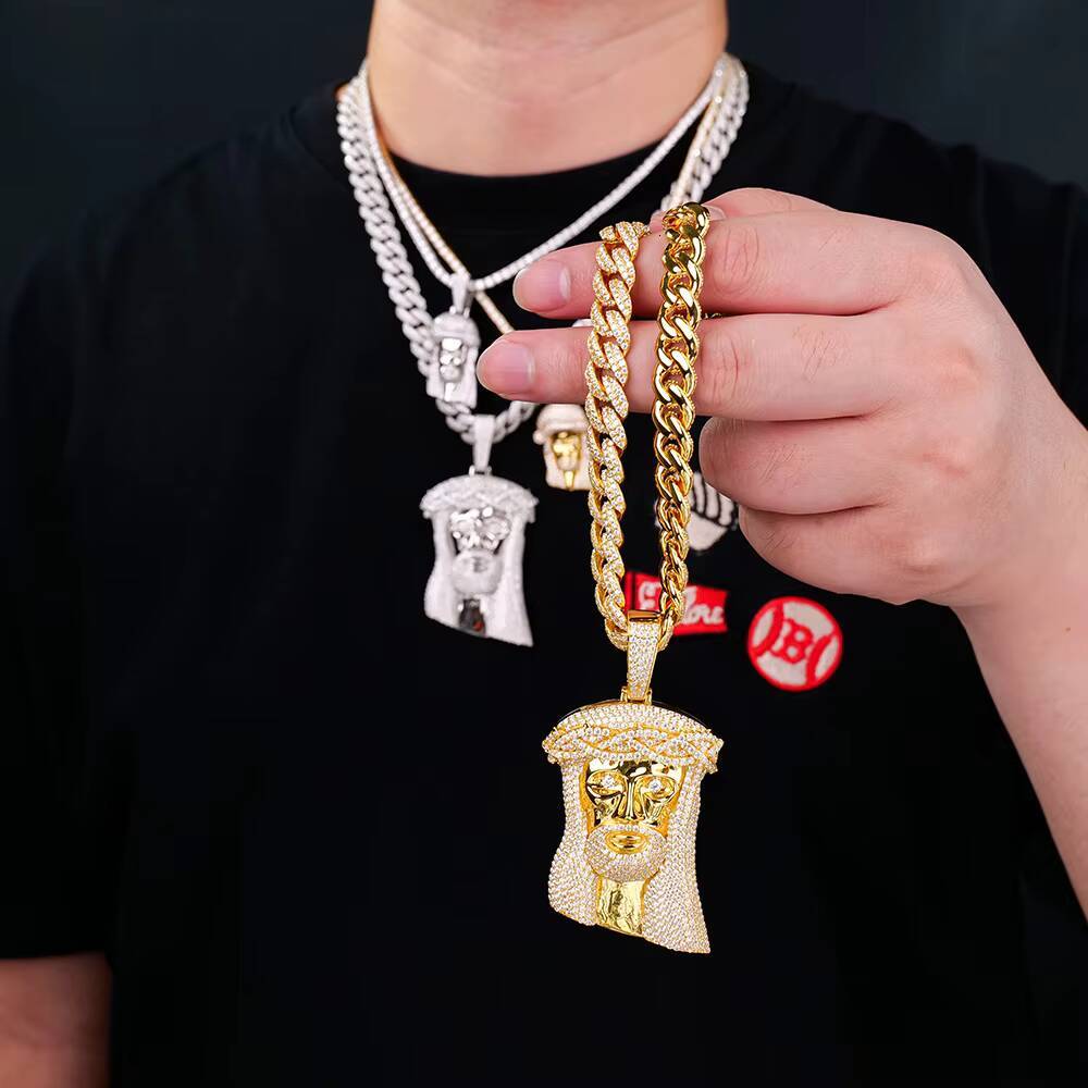 High Quality Hip Hop Men Jewelry Custom 925 Silver Jesus Cross Ice Out Chain Necklace Vvs Mossanite Moissanite Diamond Pendant