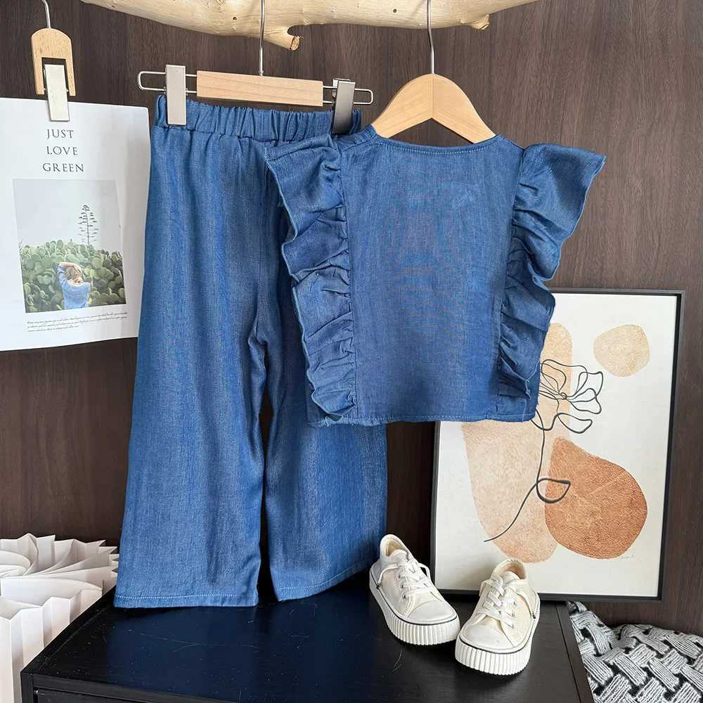 Bear collar toddler girl summer solid color imitation denim childrens suit blue ruffled sleeveless vest+pants 2-piece setXJ250410