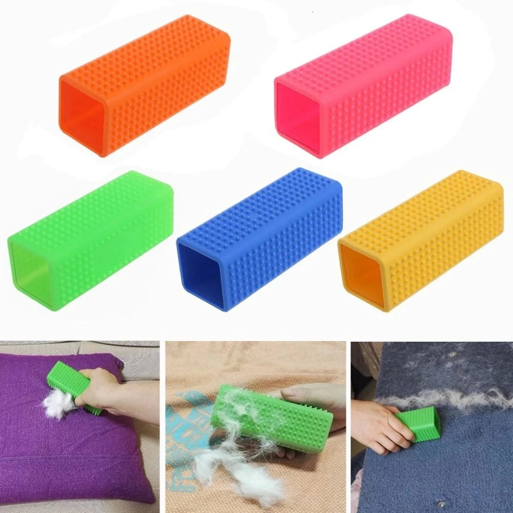 1PCS Pet hair Removal brush Dog cat removal Effective pet silicone hollow rubber cleaning 251110