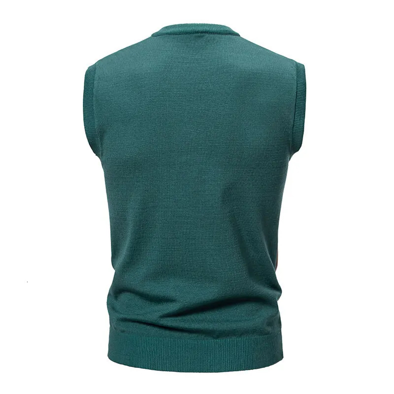 Spring Autumn Mens Fashion Argyle Knit Vests Slim Fit Casual Knitted Pullovers Sweater Vest Men VNeck Sleeveless Knitwear Man 251104