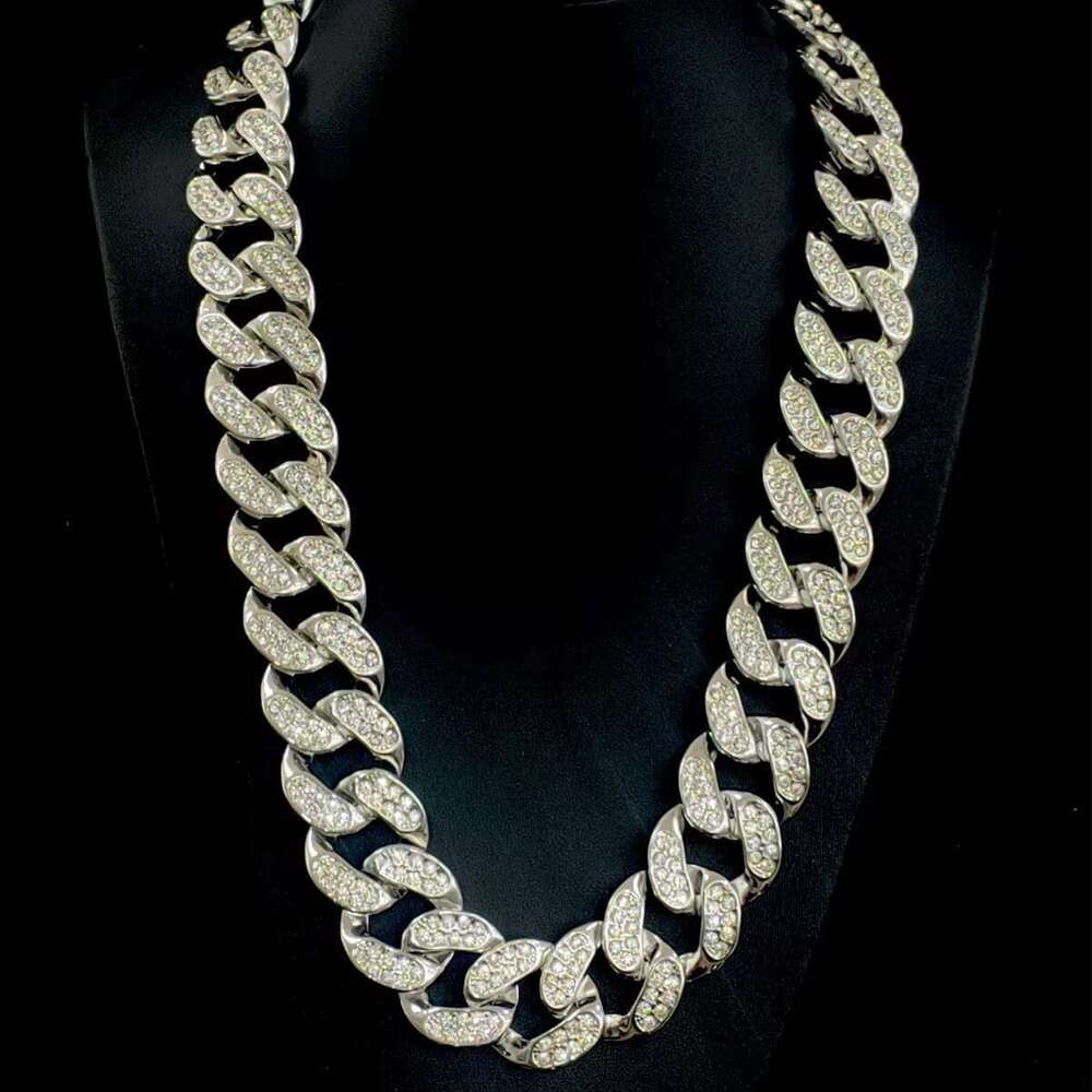 DHCollections Stock Hot Sell Sier Gold Metal Color Iced Out Rhie and Alloy Hip Hop 30mm Width Cuban k Chain Men's Chunky Necklace