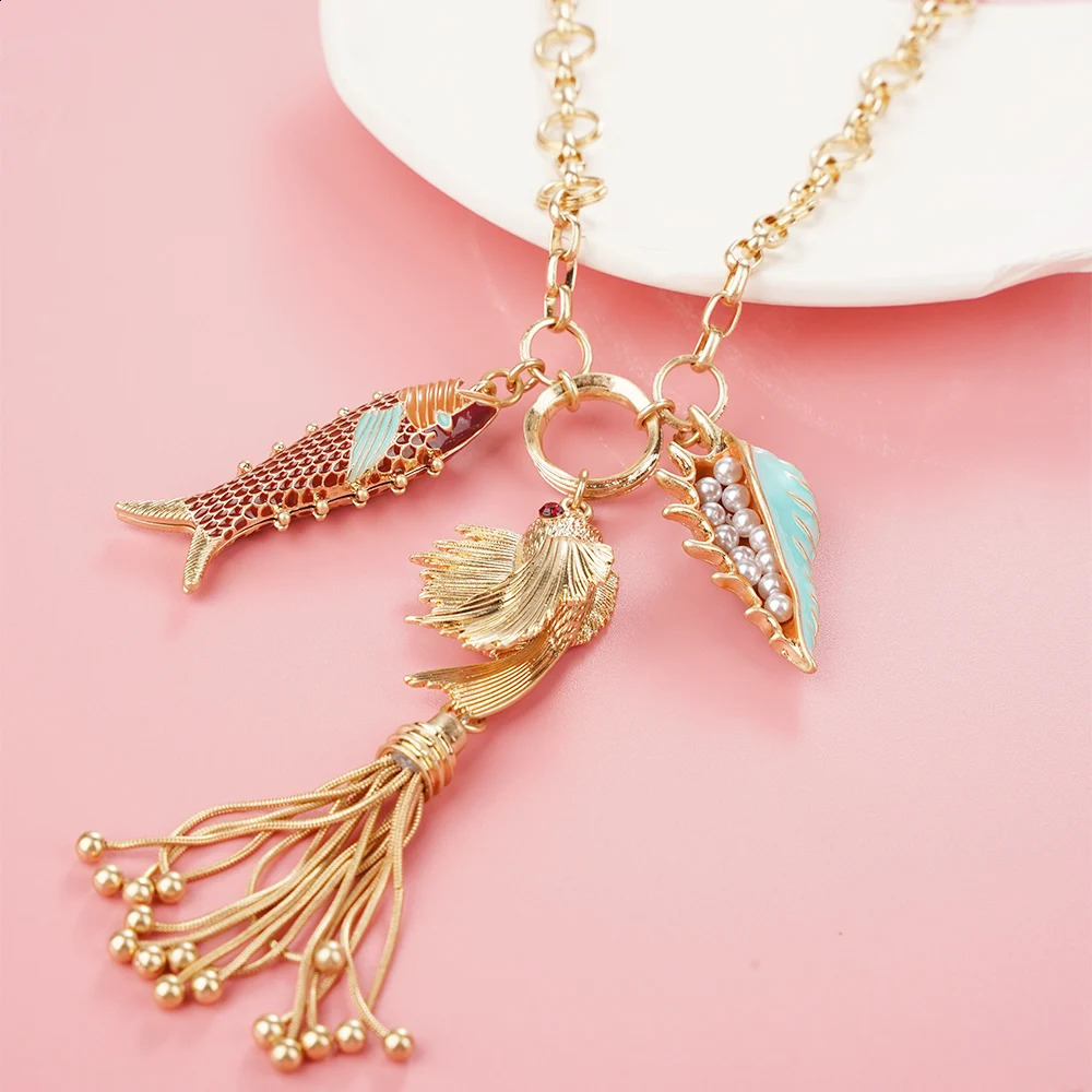 Ocean Fish Fashion Necklace Layer for Girls and Women Boho Pink Pendant Love Jewelry Geometric Mermaid Accessories 250409