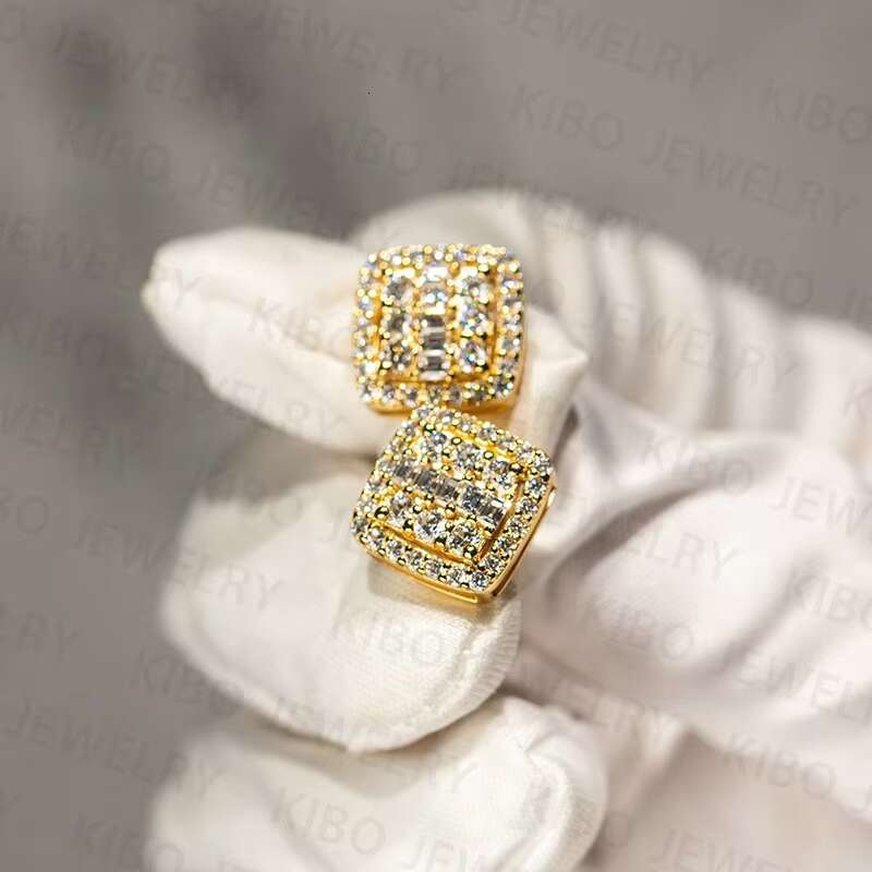 New Arrivals 925 Sterling Silver Moissanite Earring Iced Out VVS Diamond baguette Cut Stud Earrings for Men