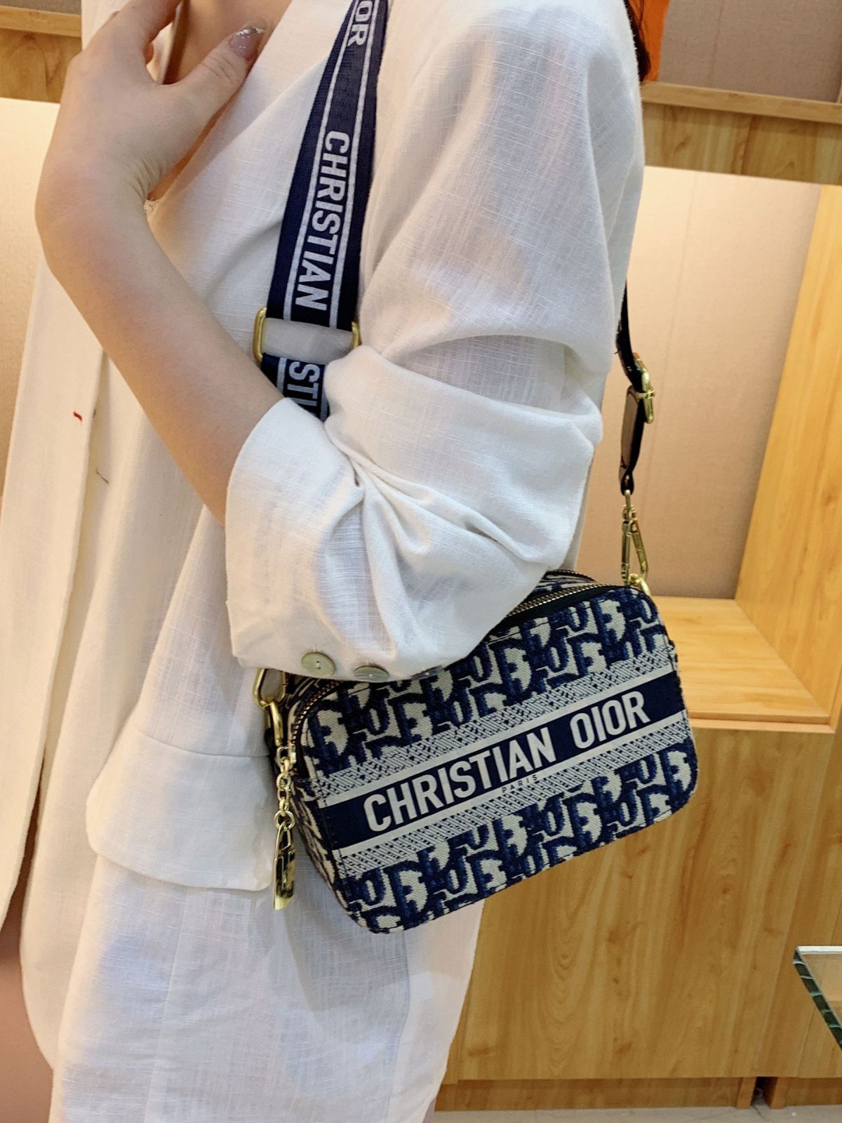 2025 New style printed letter genuine leather lightweight wallet for women long purse multi-card slot high-end bag