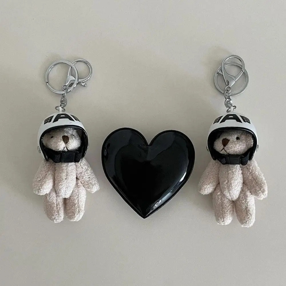 Lovely Helmeted Bear Charm Keychains Y2K Korean Plush Animal Toys Pendant Car Keyring Backpack Decoration Bag Charm Jewelry 251110