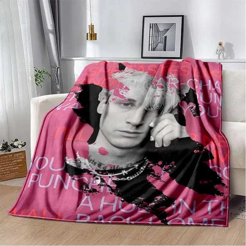 BlanketMachine Gun Kelly Poster Printed Flannel Warm Blanket Rapper Music Art Blankets Bedroom Sofa Bed Travel Picnic Blanket Fan Gift C251111