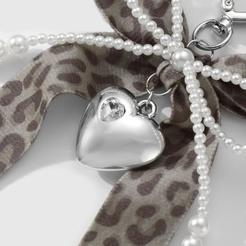Y2K Sweet Leopard Beads Ribbon Love Bow Keychain Imitation Pearl Key Ring Student Womens Charms Bag Backpack Pants Decoration 251110