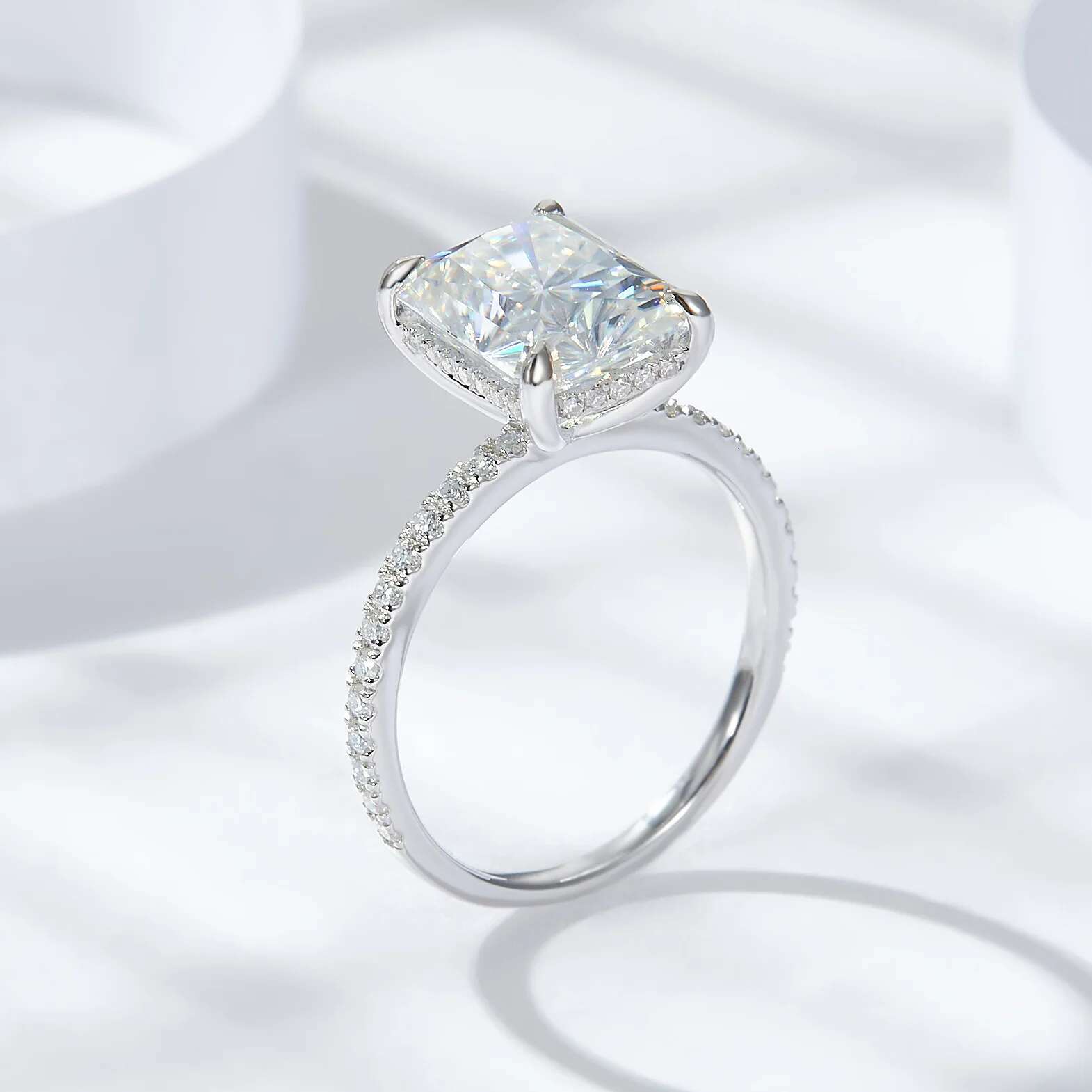 Full Moissanite Diamond D Color VVS Womens Radiant Rings 925 Plated 18K Gold Fine Jewelry Wedding Engagement Ring for Women