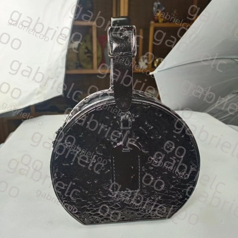 Designer bag shape vase European-Style Resin Flower Vase Frosted Metallic Spot Decor, Rustic Home Decor for Living Room, Dried Flower Arrangement