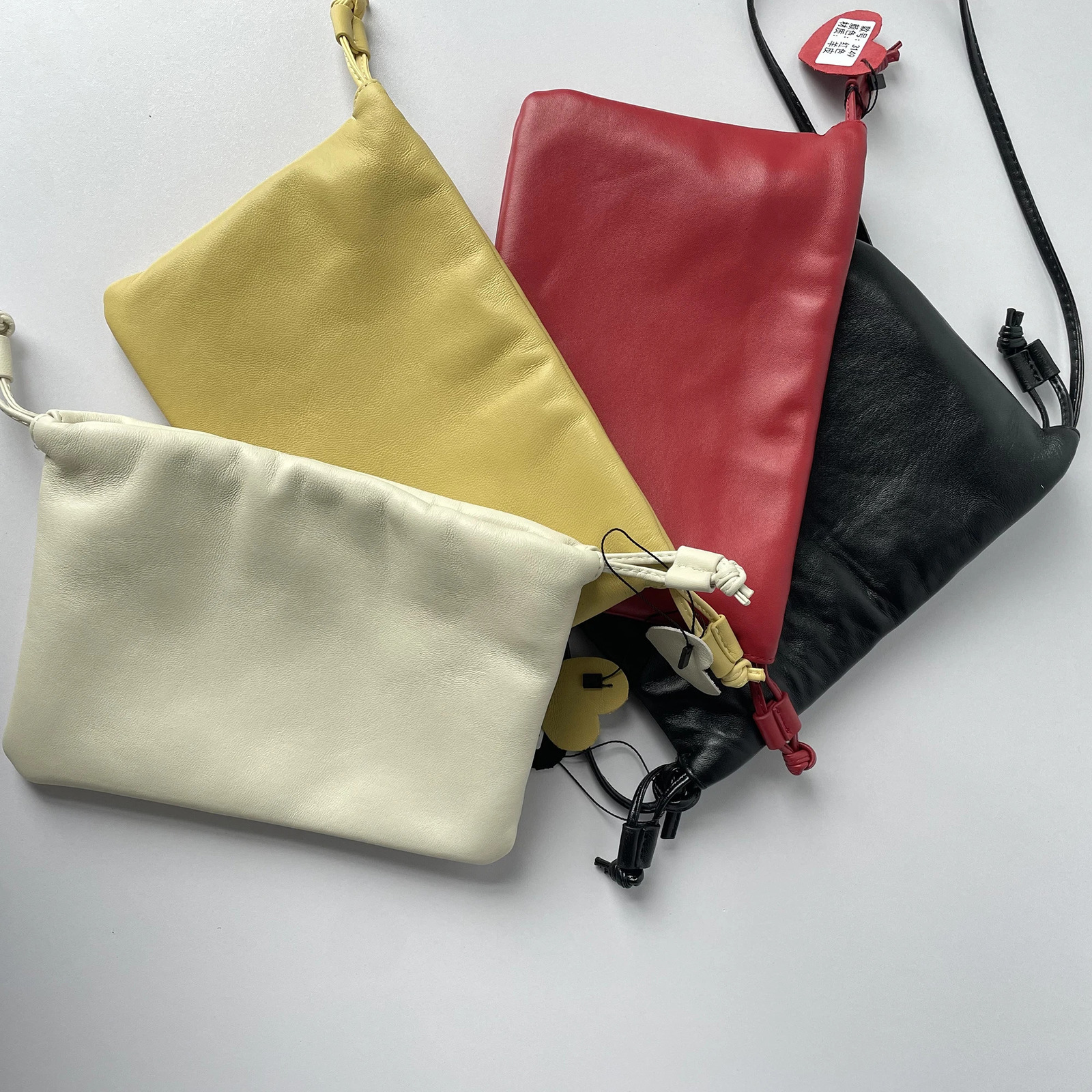 Sheepskin drawstring cloud bag 2025 summer soft genuine leather handbag shoulder bag fashionable women crossbody bag 251106