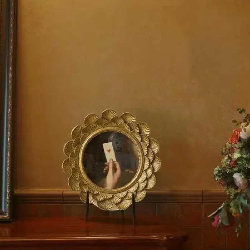 European Retro Style Round Flower Shape Creative Luxury Picture Frame Photo Display Holder for Bedroom Home Decor L251110 H260306