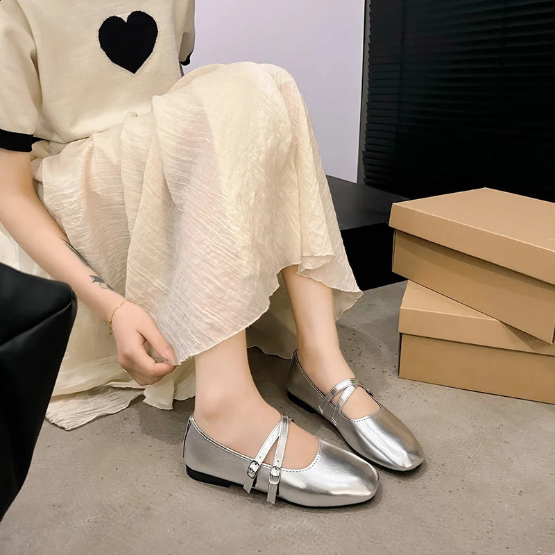 SpringSummer Elegant Retro Mary Jane Casual Flat Shoes Fashion Soft Comfortable Ballet Shoes Women Chaussure Femme 250410