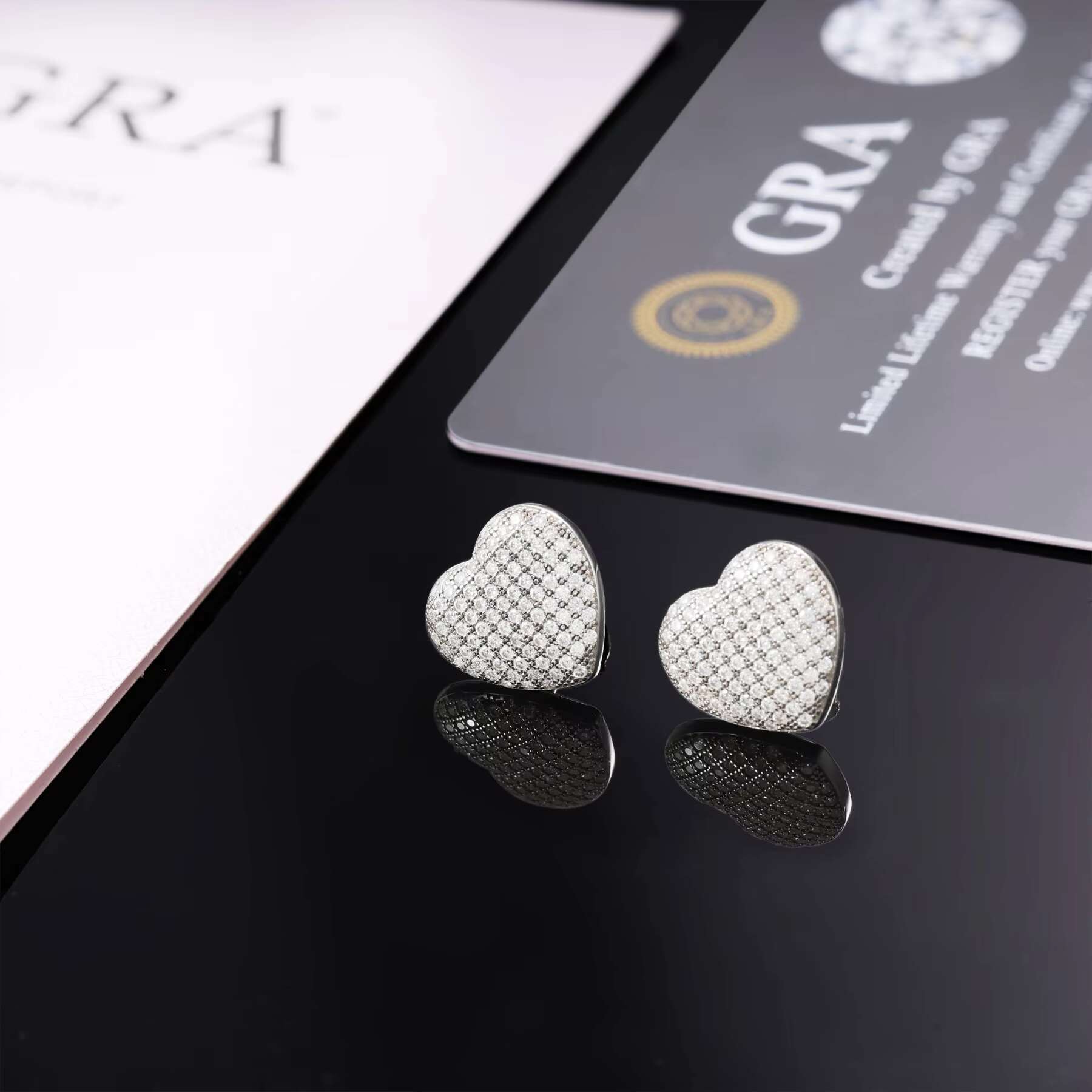 Pass Diamond Tester Iced Out Men and Women Trendy Heart Stud Earrings Fashion 925 Sterling Silver Moissanite Diamond Jewelry